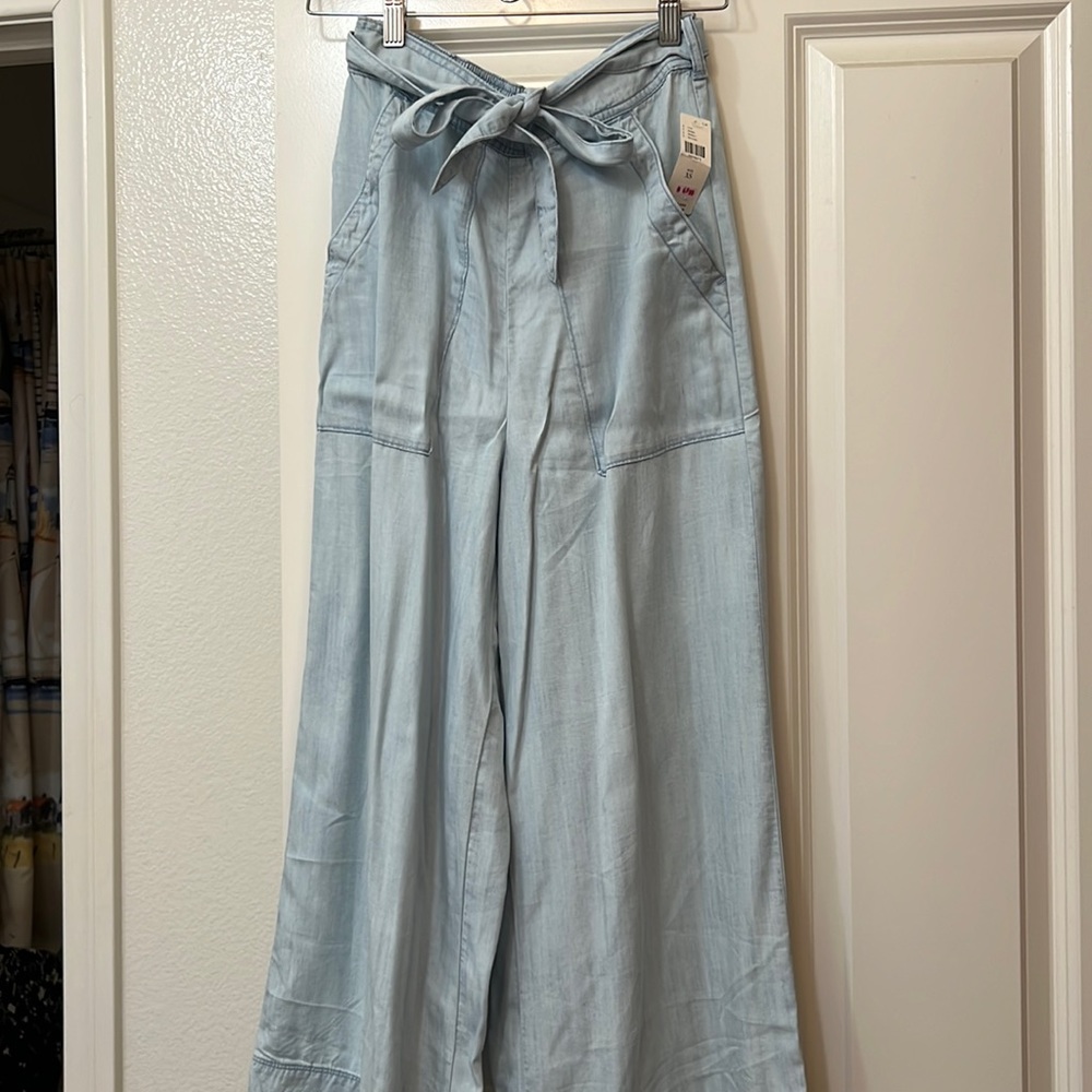 Gorgeous wide legged Anthropologie pants